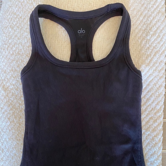 NWOT Alo Rib Support Tank Top - Picture 4 of 4